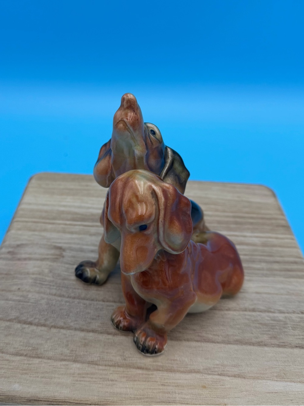 Vtg Wales Japan Porcelain Dachshund Dogs MCM Figurine Howling Doxie Wiener Pair